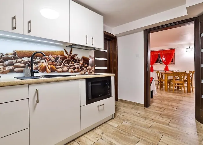 לינה וארוחת בוקר & Dom-blach 3*