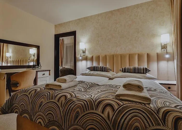 & Dom-blach צ'אפלארי