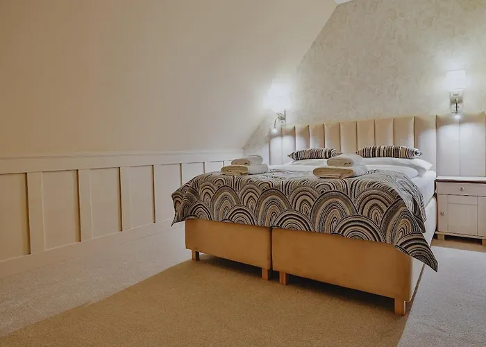 & Dom-blach 3* צ'אפלארי